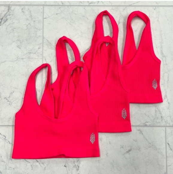 🔥 NWOT!! 🔥 Free People Happiness Runs scoop neck sport bra Size M/L - Picture 3 of 12